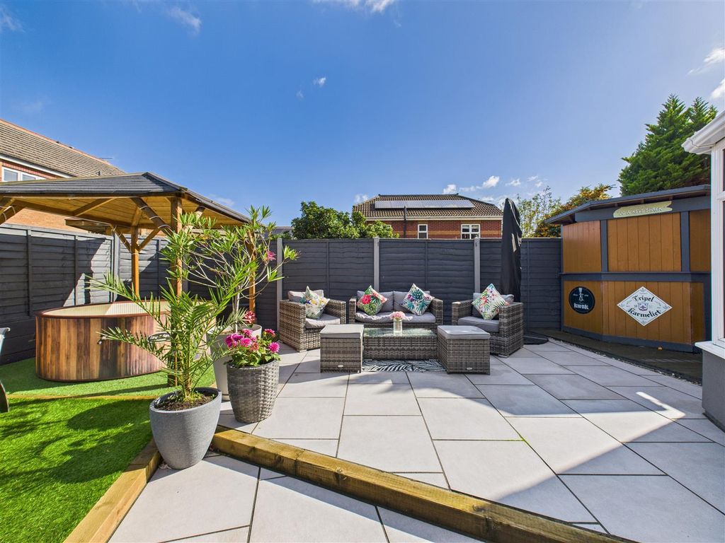 Additional image 5 of 4 bed detached house for saleBirch Close, Hessle HU13