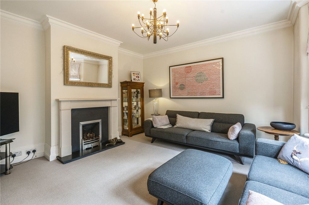 Additional image 3 of 4 bed detached house for saleSt. Andrews Road, Henley-On-Thames, Oxfordshire RG9
