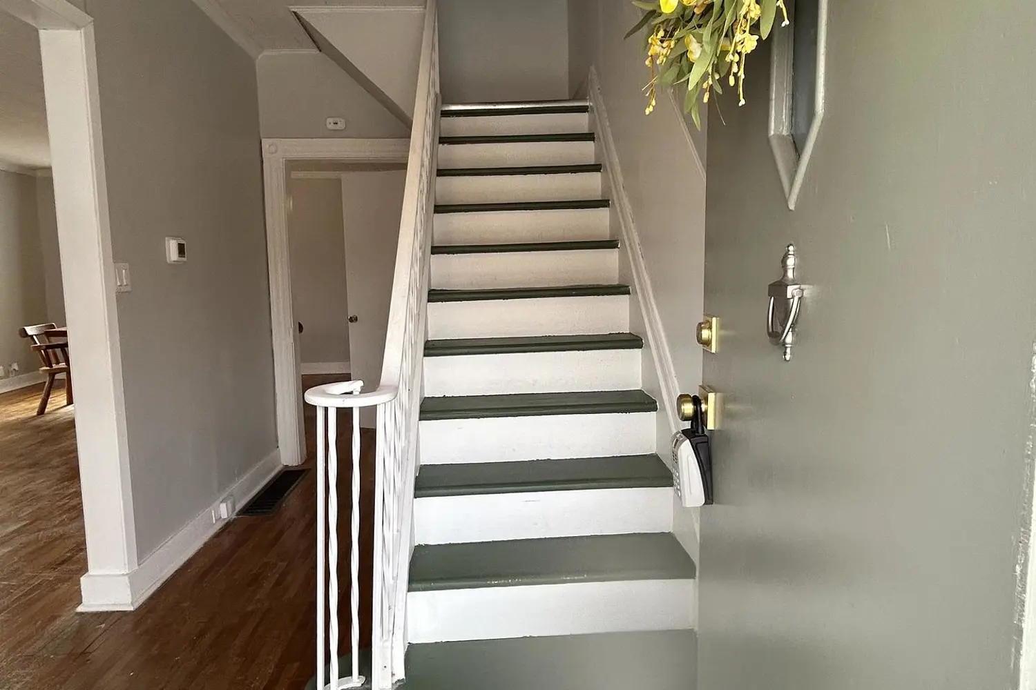 467 14Th Street photo 3