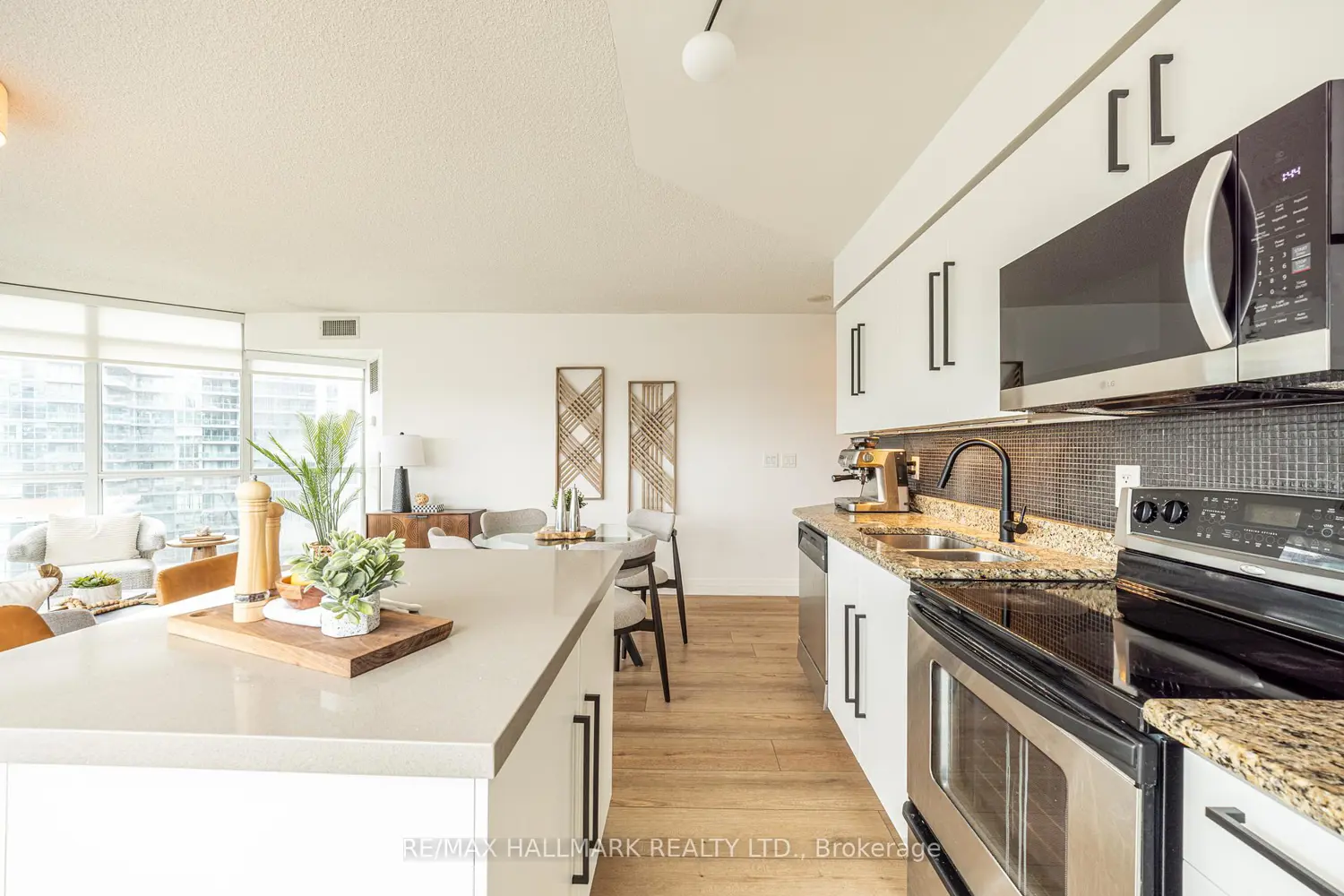 231 Fort York Boulevard 1120 photo 4