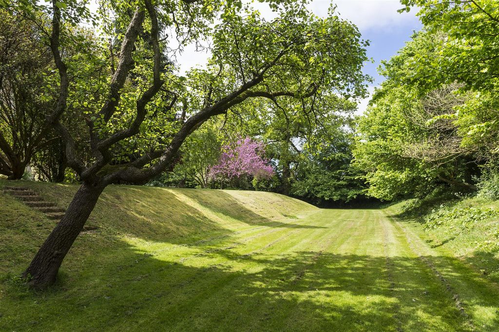 Additional image 4 of 7 bed detached house for saleChurch Lane, Warblington, Hampshire PO9