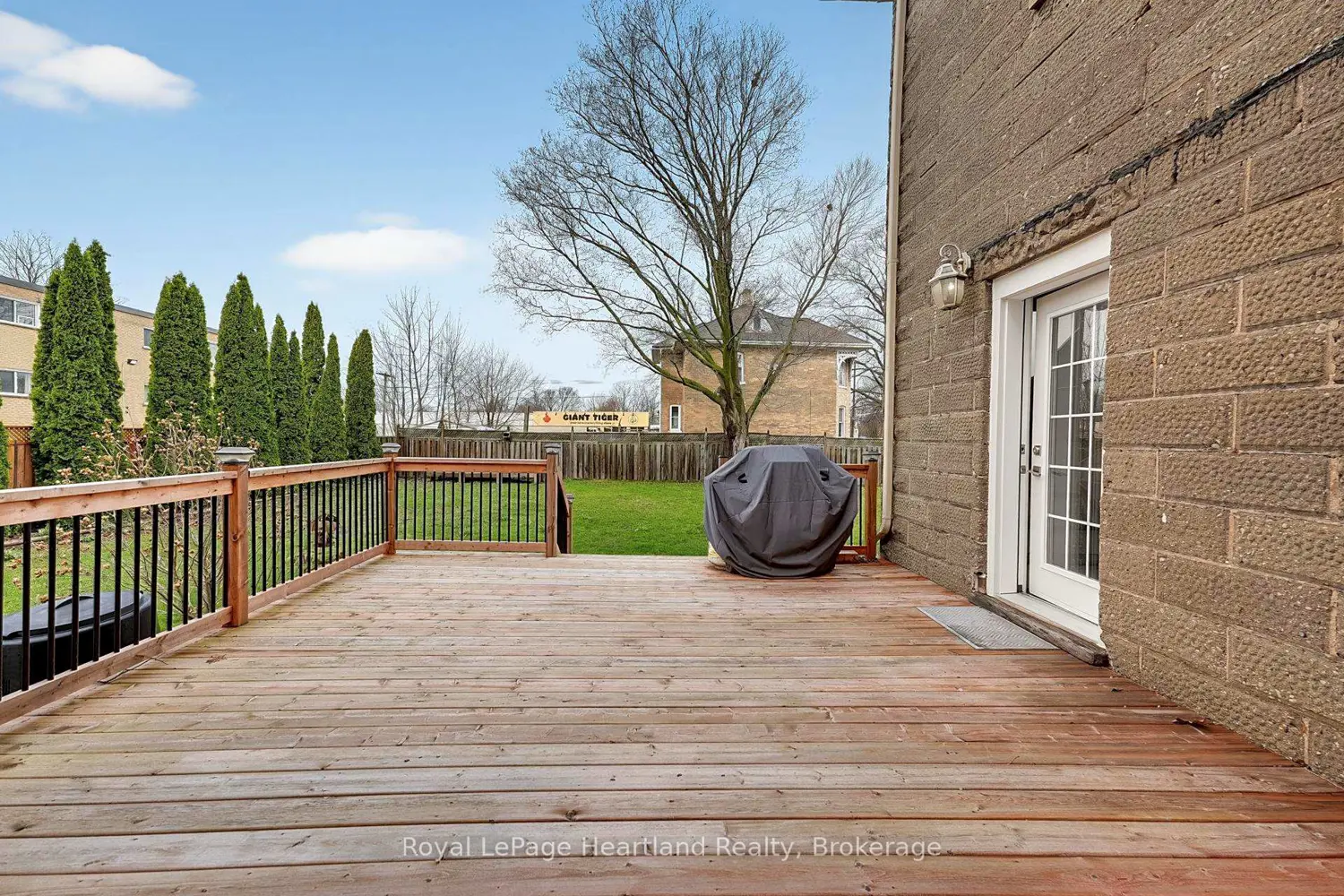 Additional image 15 of 14 Elgin Avenue