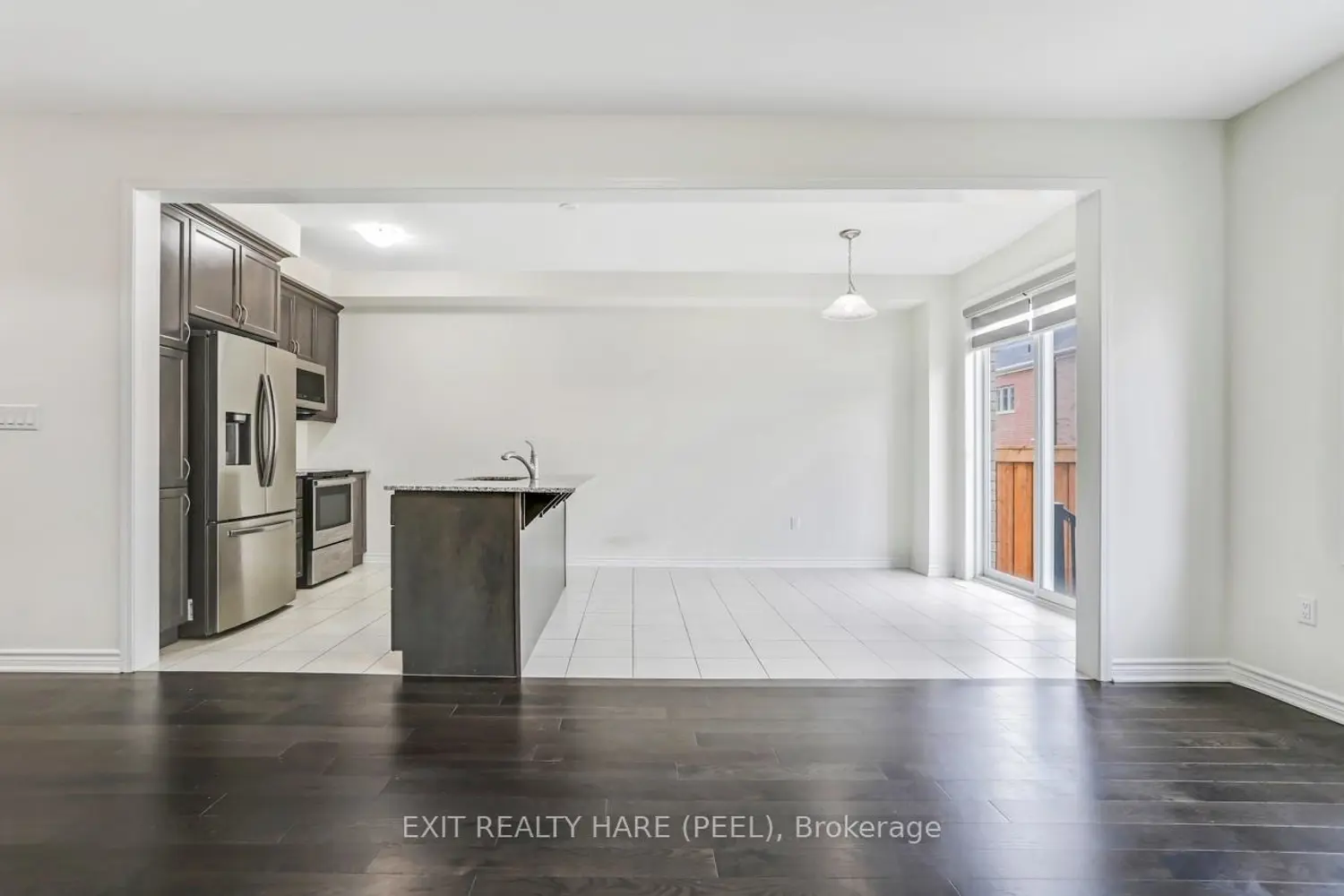 40 Speckled Alder Street photo 5