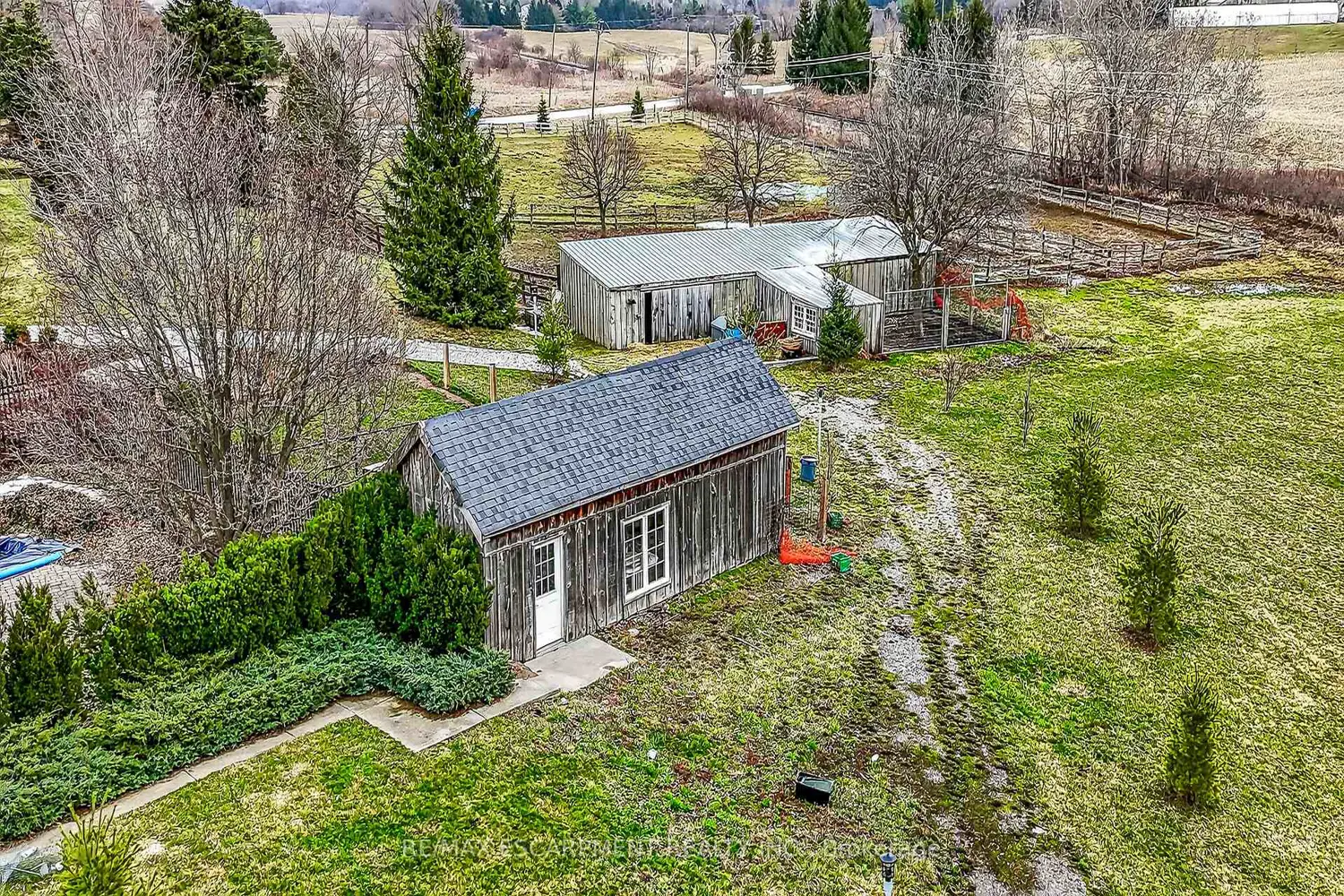 393 Old Onondaga Road photo 5