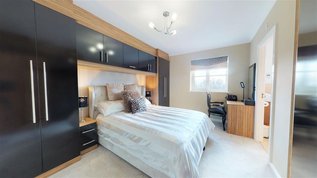 Additional image 8 of 2 bed flat for saleAlmond Court, Northowram, Halifax HX3