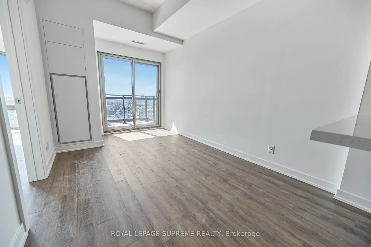 51 Clarington Boulevard 1020 photo 4