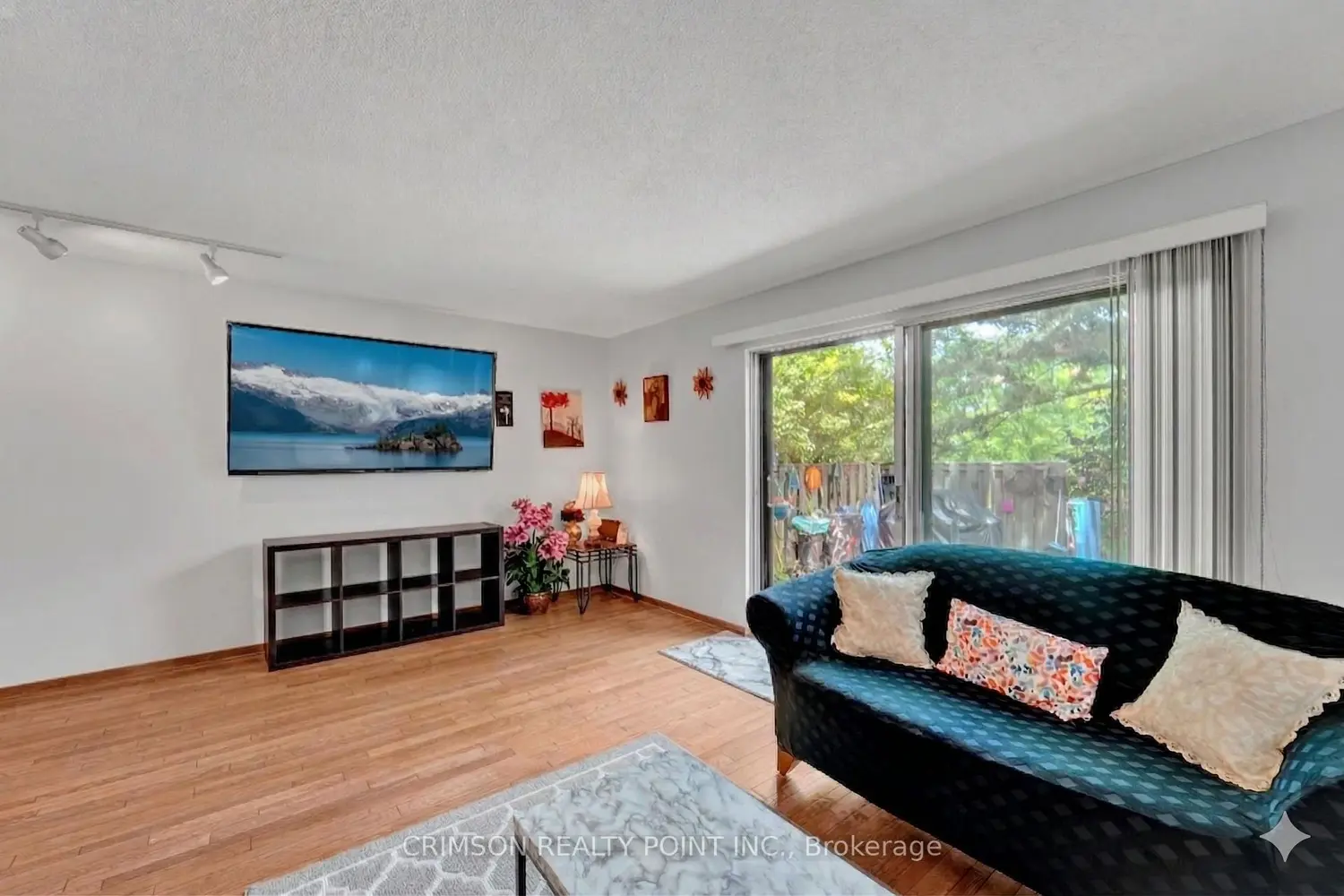 25 Brimwood Boulevard 79 photo 3