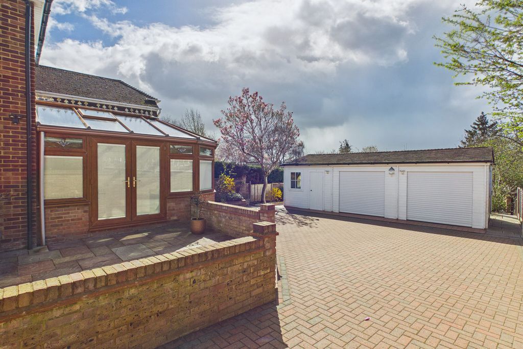 Additional image 21 of 4 bed detached house for saleGreen End Road, Hemel Hempstead HP1