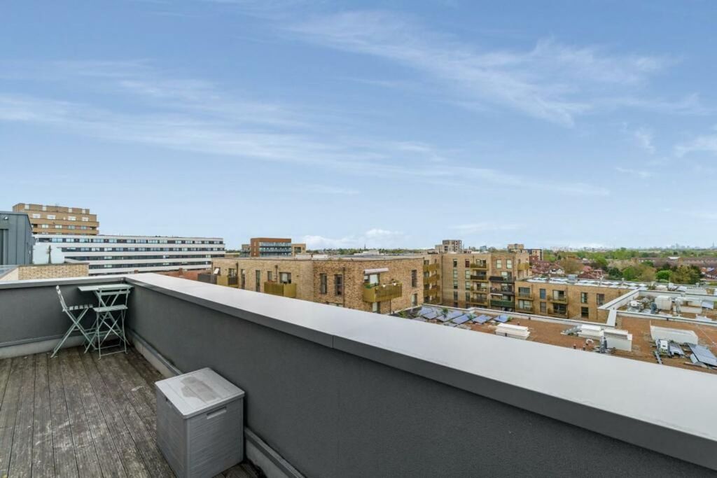 Additional image 11 of 2 bed flat for sale2 Selbourne Avenue, Hounslow TW3