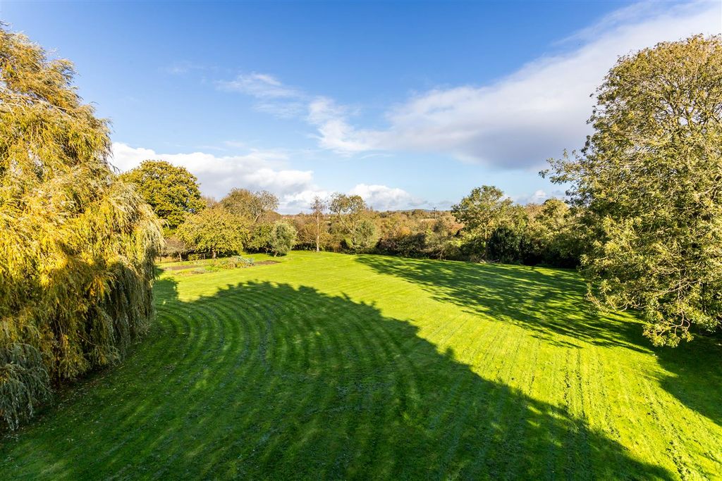 Additional image 28 of 7 bed detached house for saleChurch Lane, Warblington, Hampshire PO9