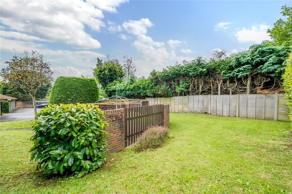 Additional image 19 of 1 bed flat for saleHindhead, Surrey GU26