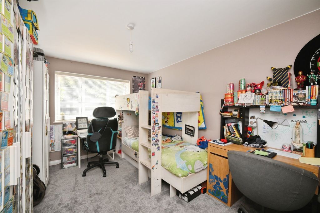 Additional image 11 of 2 bed flat for saleSalisbury Road, Hoddesdon EN11