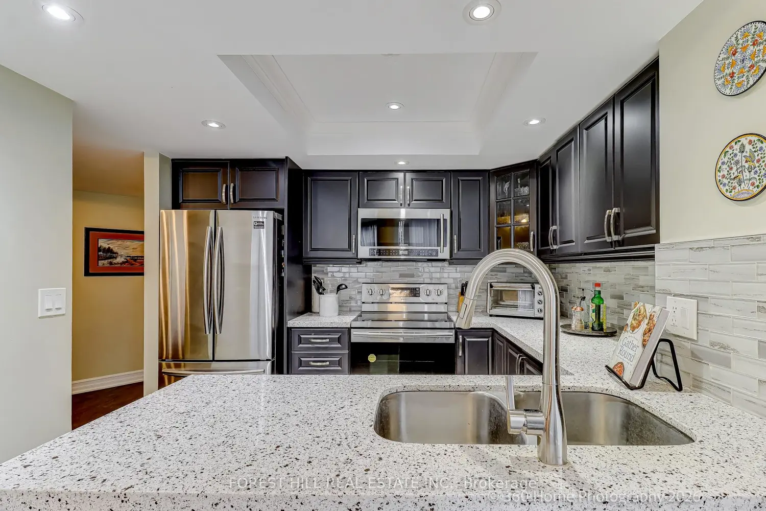 45 Kingsbridge Garden Circle 204 photo 5