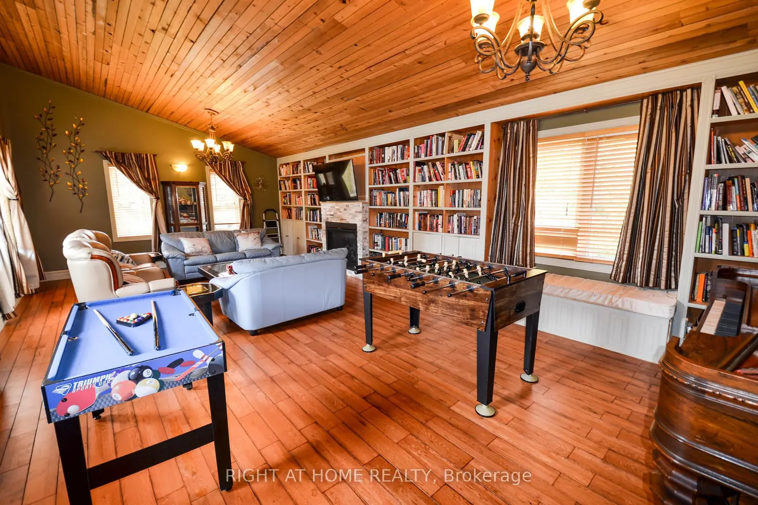 49 Winfield Drive photo 2