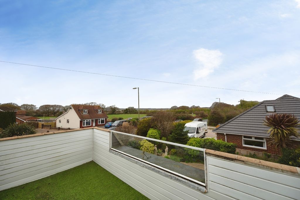 Additional image 2 of 5 bed detached house for saleHavant Road, Hayling Island, Hampshire PO11