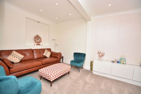 Browning Avenue, London W7