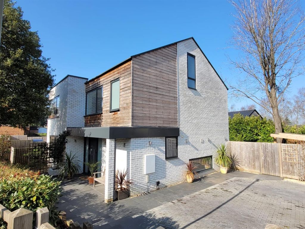 5 bed detached house for saleGreys Road, Henley-On-Thames RG9