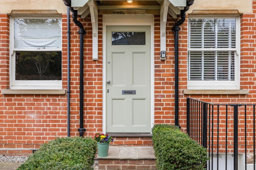 Additional image 4 of 2 bed flat for sale43 North Road, Hertford SG14