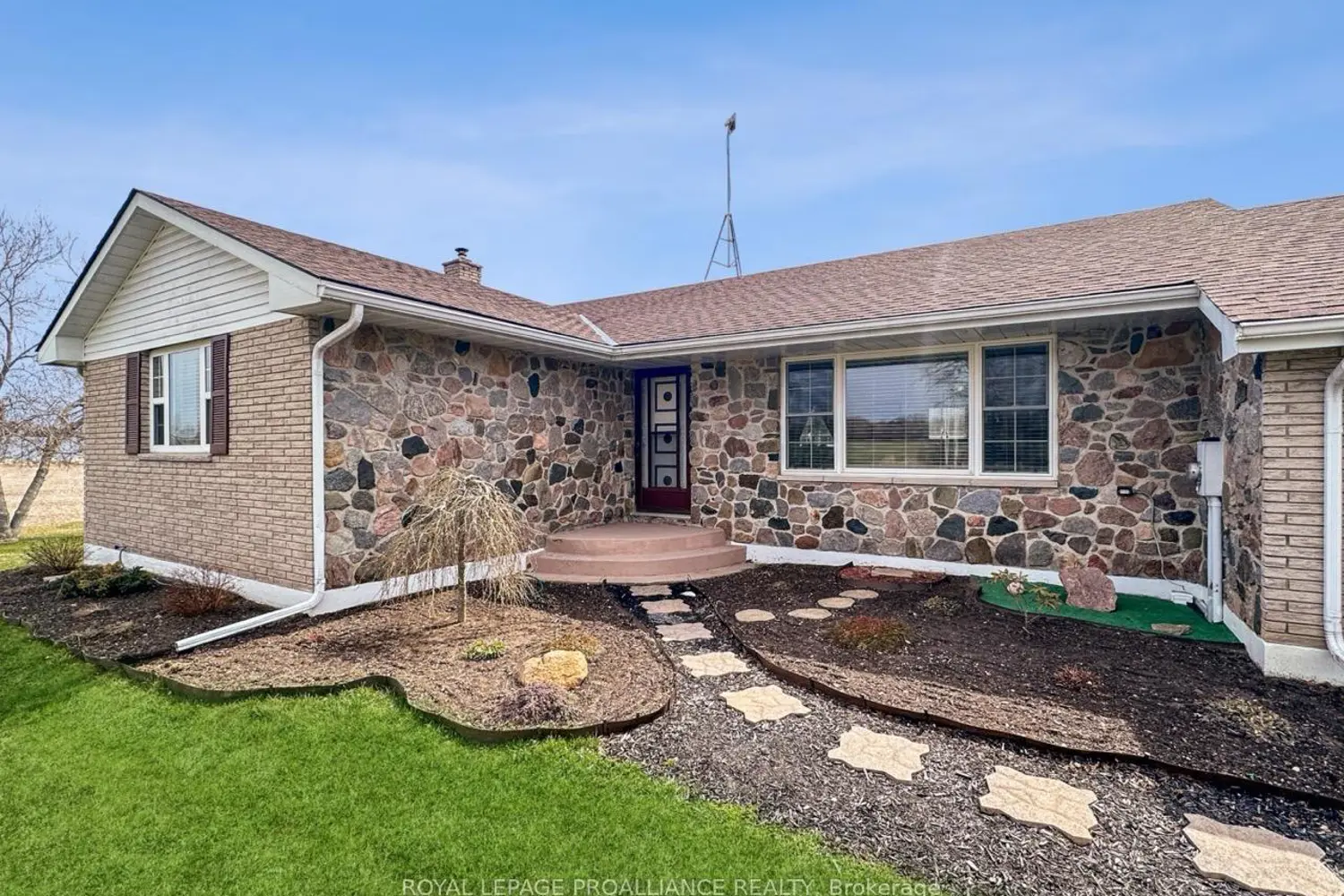 305 Valley Road photo 4