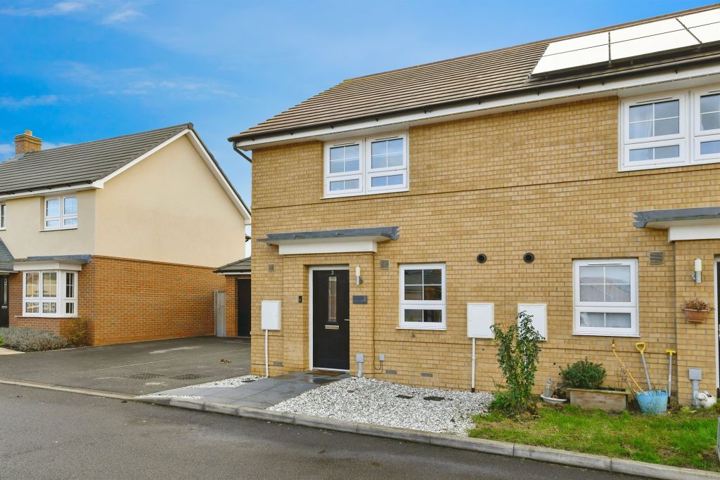 3 bed semi-detached house for saleBelpaire Close, Lower Stondon, Henlow SG16