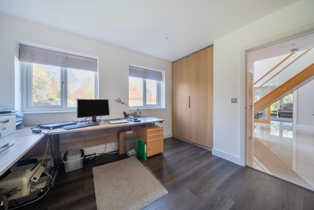 Additional image 22 of 5 bed detached house for saleNorth Close, Havant PO9