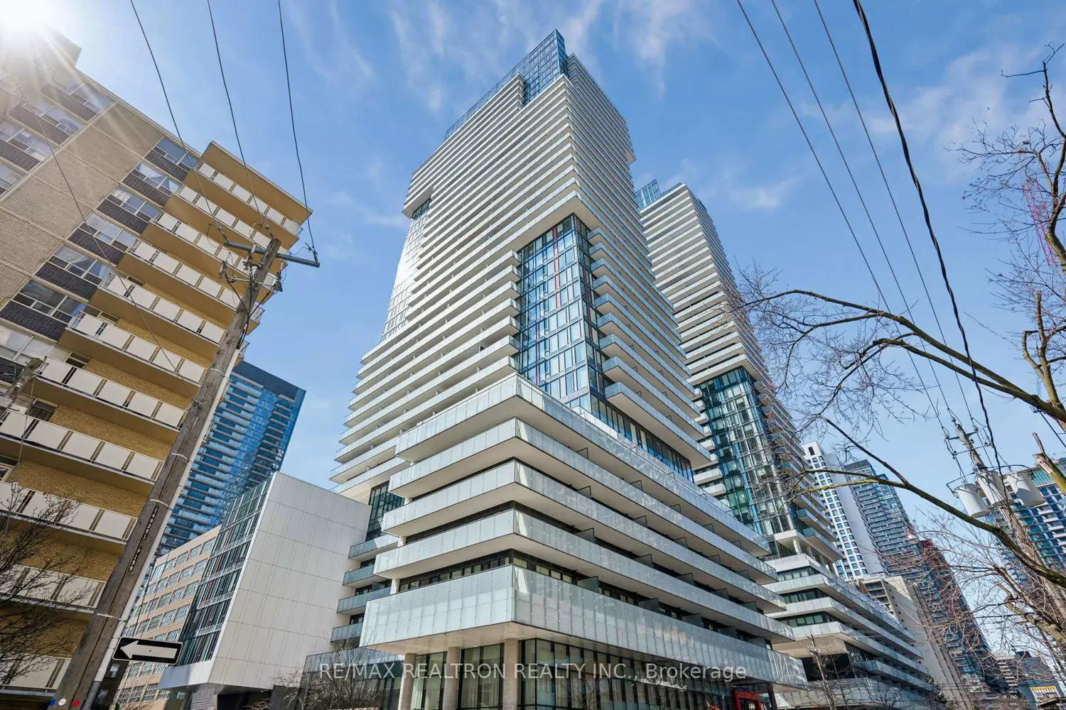 185 Roehampton Avenue 1212