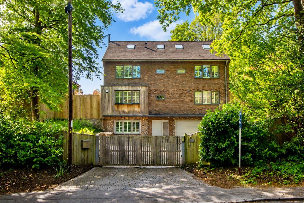 6 bed detached house for saleHigh Beech Lane, Lindfield RH16