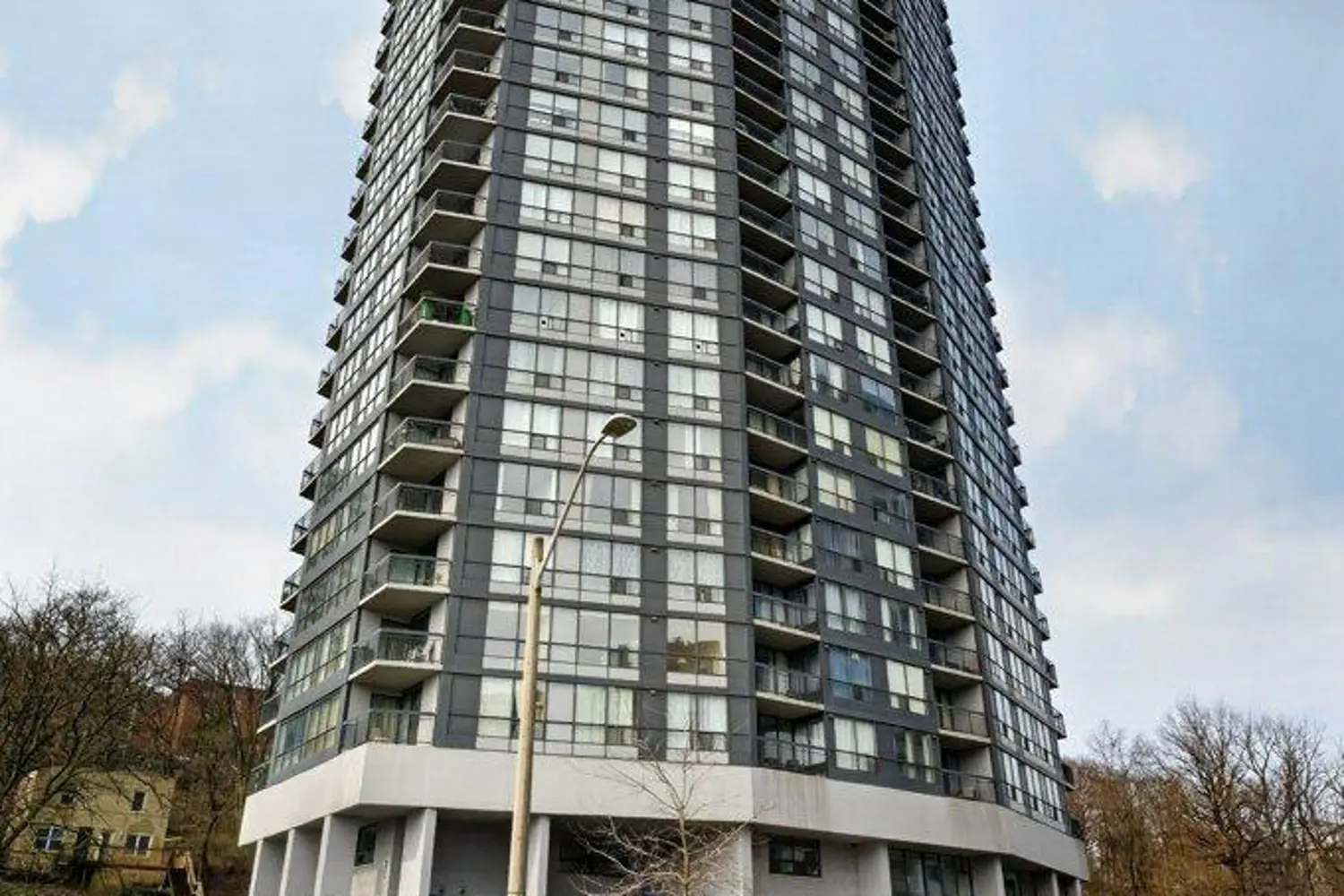 150 Charlton Avenue 1801