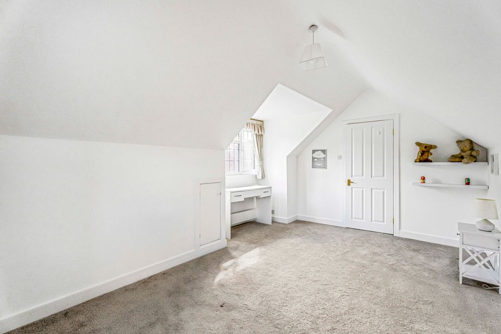 Additional image 14 of 4 bed detached house for salePiccotts End, Hemel Hempstead HP1
