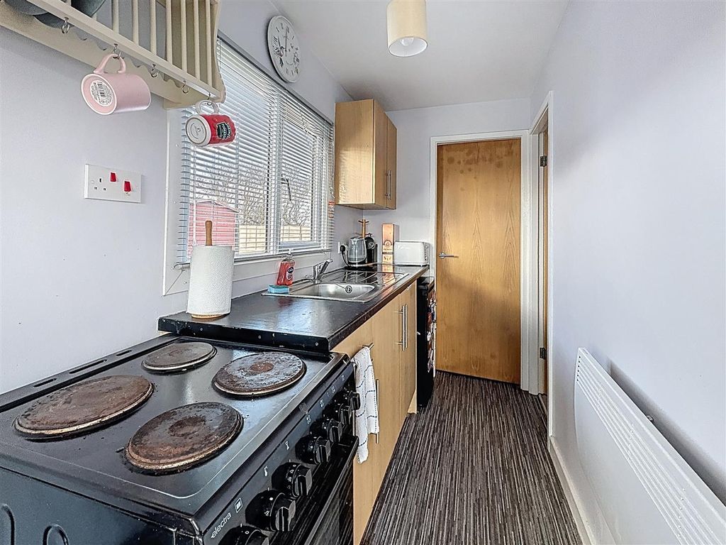 Additional image 4 of 1 bed mobile/park home for saleCliff Road, Hornsea HU18