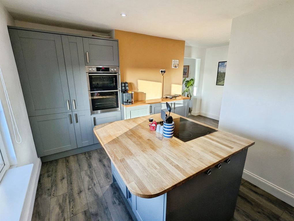 Additional image 6 of 2 bed flat for saleNew Road, Hertford SG14