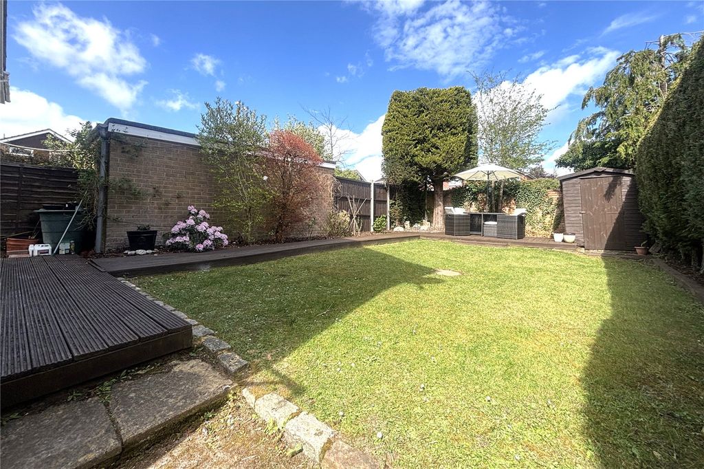 Additional image 7 of 3 bed detached house for saleBramshott Drive, Hook, Hampshire RG27