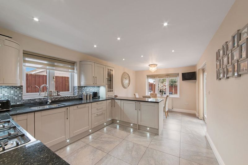 Additional image 5 of 4 bed detached house for saleDerby Road, Hoddesdon EN11