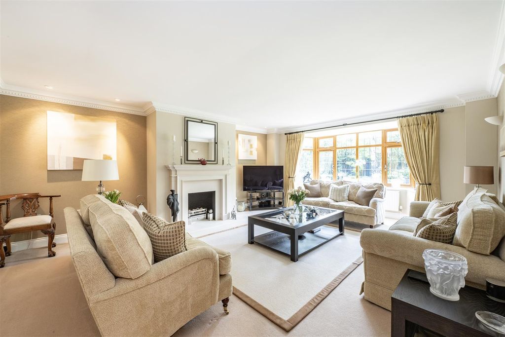 Additional image 3 of 5 bed detached house for saleBroad Oaks Close, Harpenden AL5