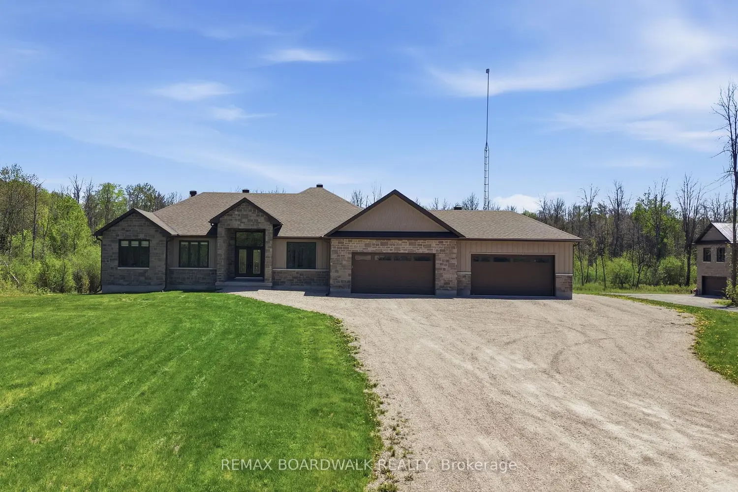 665 Drummond 5B Concession