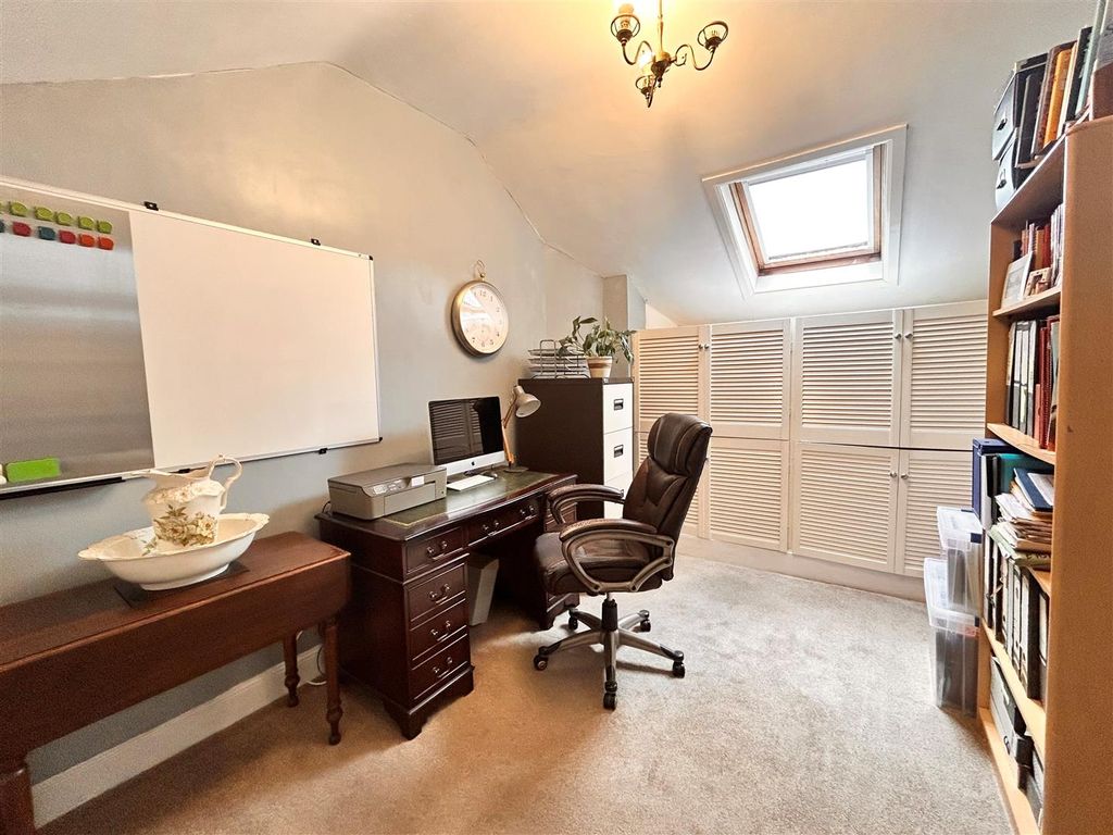 Additional image 30 of 6 bed end terrace house for saleGrandsmere Place, Halifax HX3