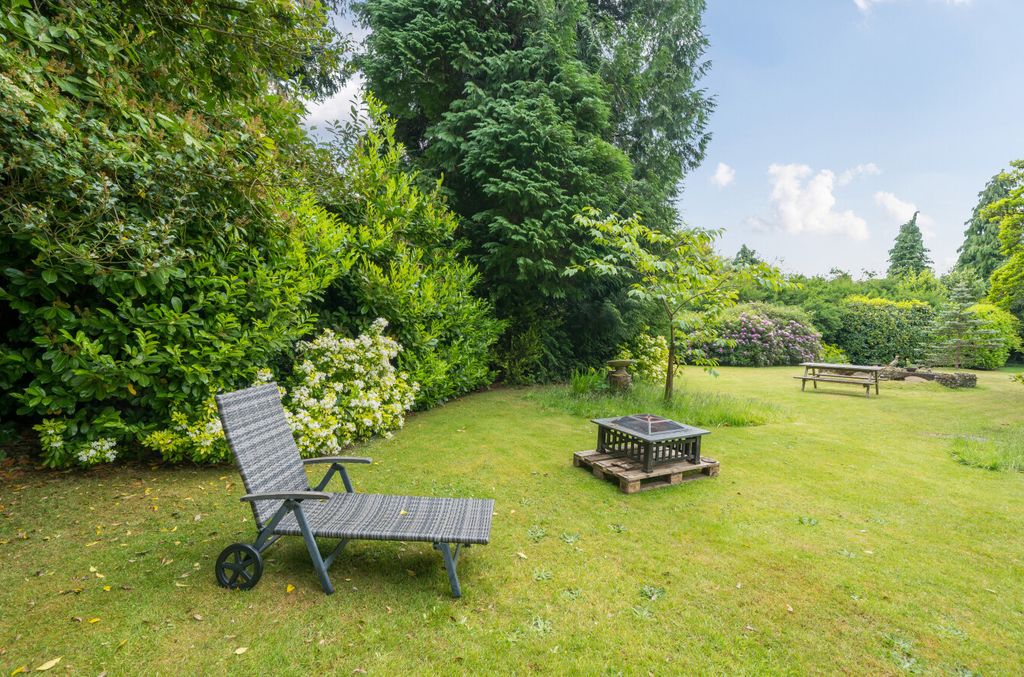 Additional image 10 of 4 bed detached house for saleHindhead, Surrey GU26