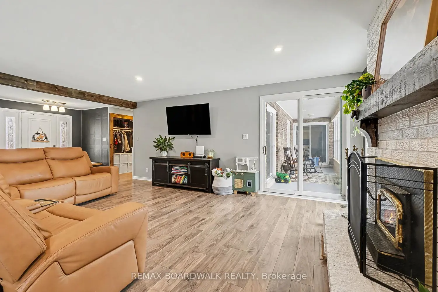 1500 Du Golf Road photo 3