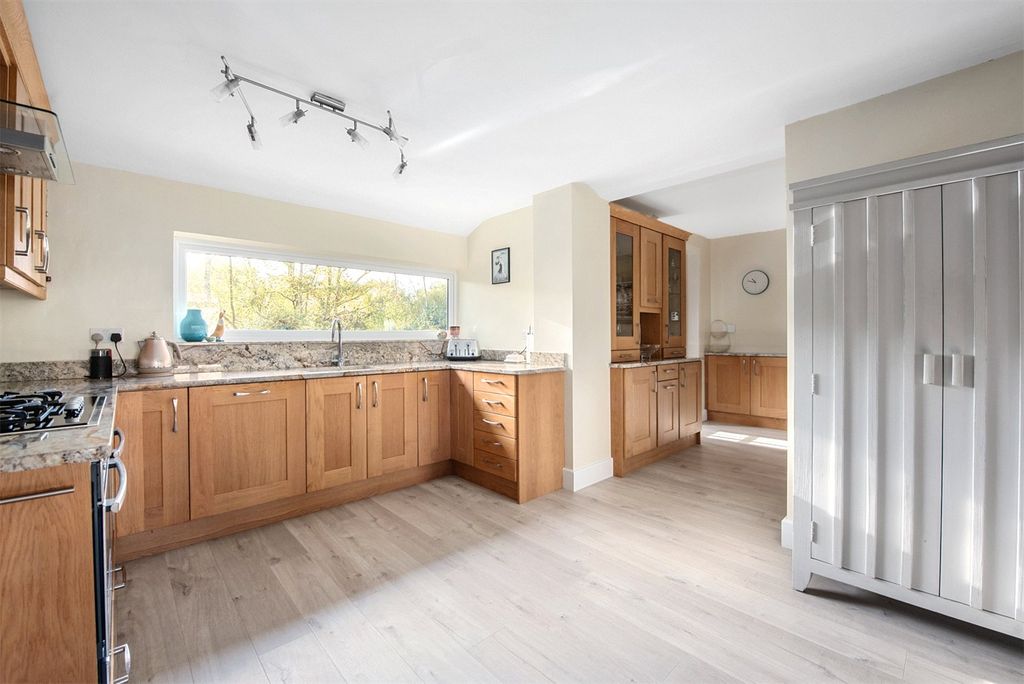 Additional image 4 of 5 bed detached house for saleNewnham Road, Hook, Hampshire RG27