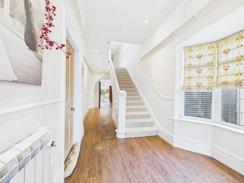 Additional image 11 of 6 bed semi-detached house for saleNewland Park, Hull HU5