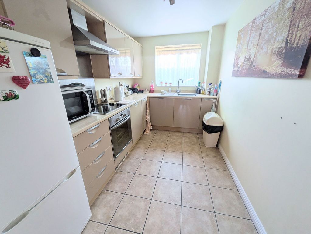 Additional image 4 of 2 bed flat for saleBryntirion, Llanelli SA15