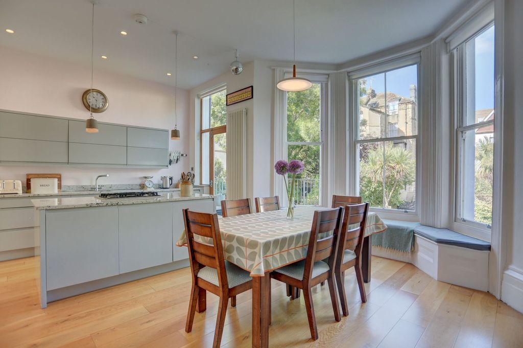 Additional image 4 of 6 bed semi-detached house for saleSelborne Road, Hove BN3
