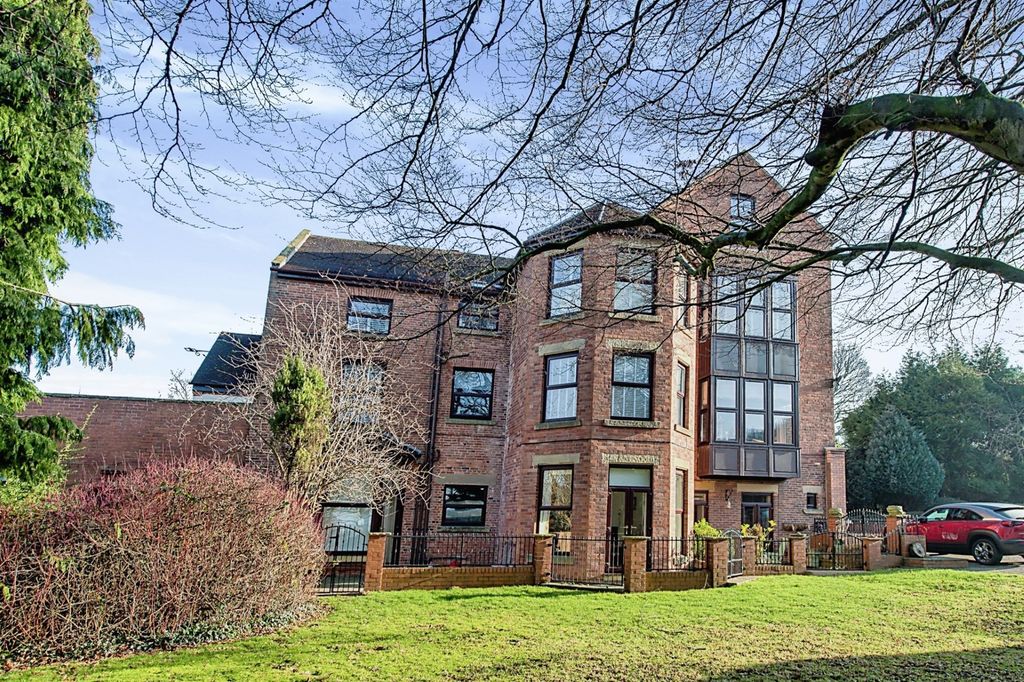3 bed flat for saleRed House, Wentbridge, Pontefract WF8