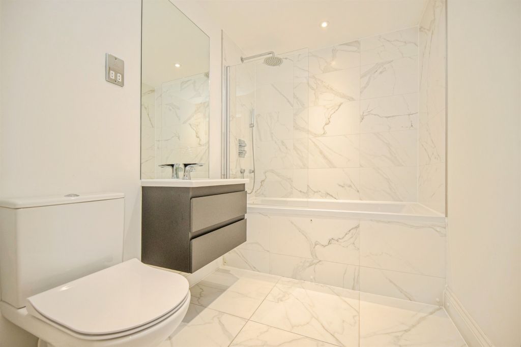 Additional image 6 of 2 bed flat for saleKey Street, Ipswich IP4