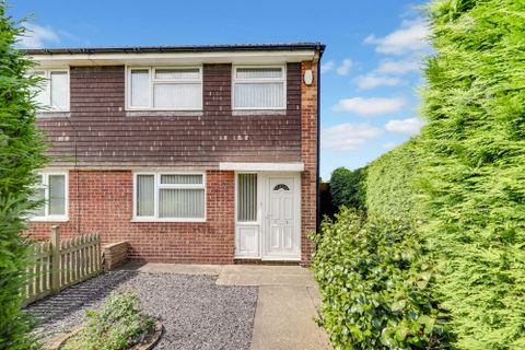 Graveney Gardens, Arnold NG5