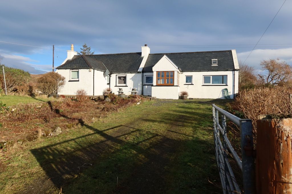 3 bed cottage for saleHalistra, Waternish, Isle Of Skye IV55