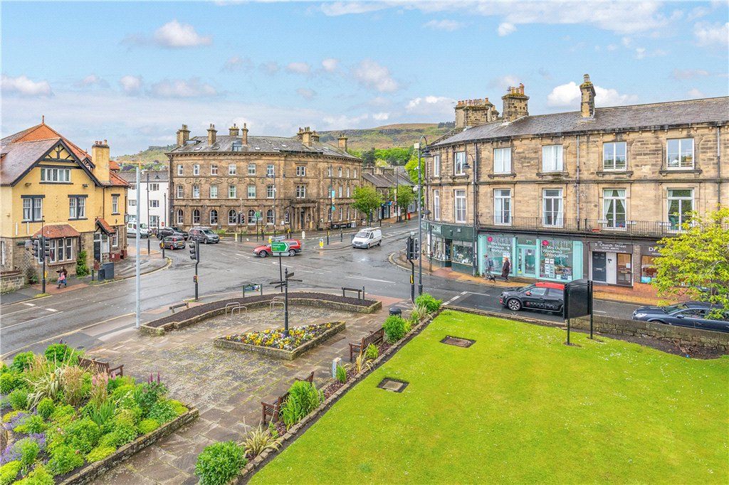 Additional image 16 of 2 bed flat for saleThe Crescent Apartments, Crescent Court, Ilkley, West Yorkshire LS29