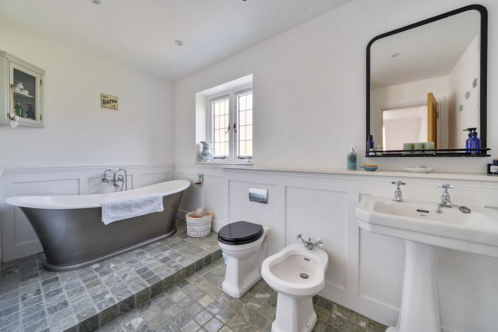 Additional image 18 of 5 bed detached house for saleGreys Park Close, Keston, Kent BR2