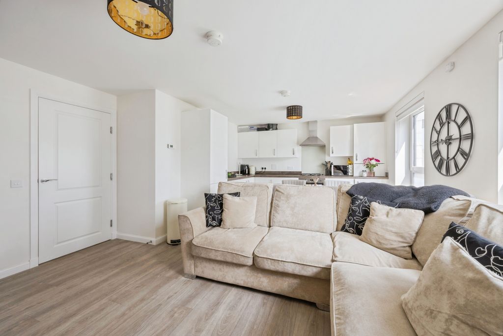2 bed flat for saleMill Drive, Aberdeen AB21 photo 5