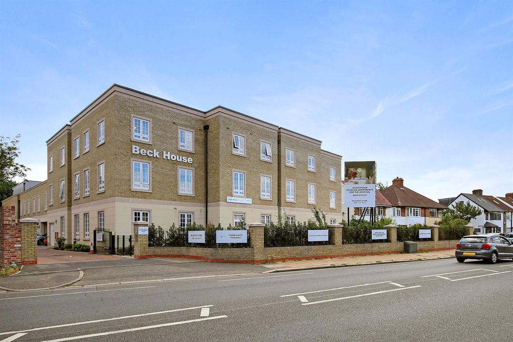 2 bed flat for saleTwickenham Road, Isleworth TW7